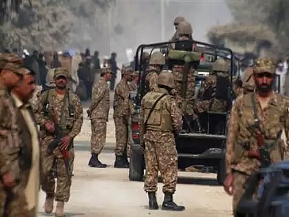 AP : File photo of Pakistan Army.(Representational image) |